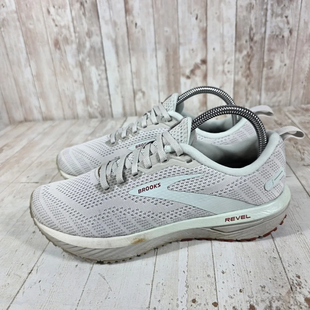 Brooks Revel 6 Womens 8.5 Running Shoes Gray Light Green 1203861B459